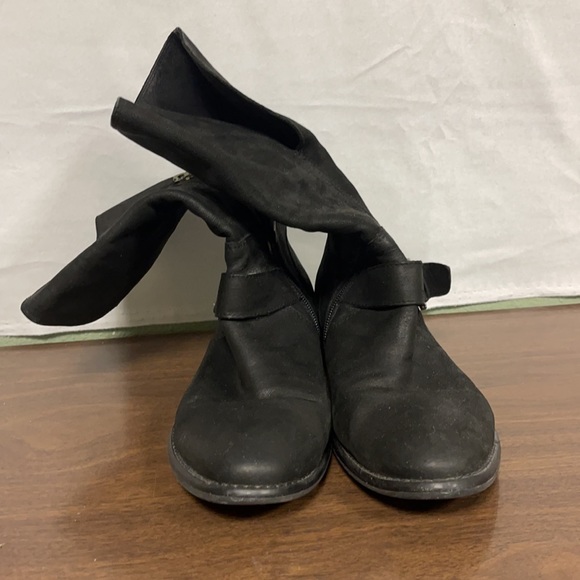 Donald J Pliner Pita Black Leather Mid Calf Boot - Picture 2 of 6